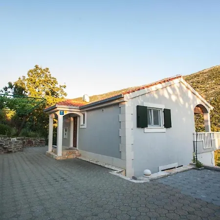 Casa de Férias In With Terrace, Air Conditioning, Wifi, Washing Machine 5202-1