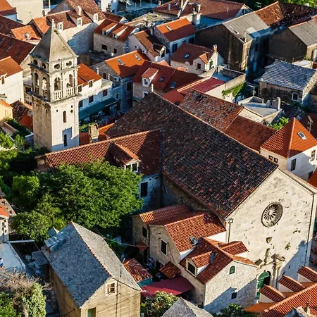 In With Terrace, Air Conditioning, Wifi, Washing Machine 5202-1 Casa de Férias *