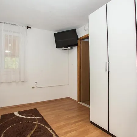 In With Terrace, Air Conditioning, Wifi, Washing Machine 5202-1 Casa de Férias