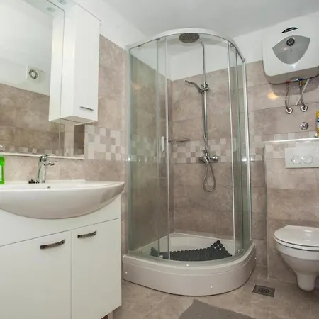 Casa de Férias In With Terrace, Air Conditioning, Wifi, Washing Machine 5202-1