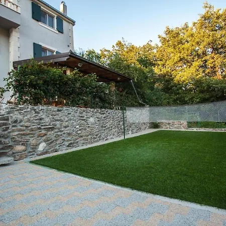 Casa de Férias In With Terrace, Air Conditioning, Wifi, Washing Machine 5202-1